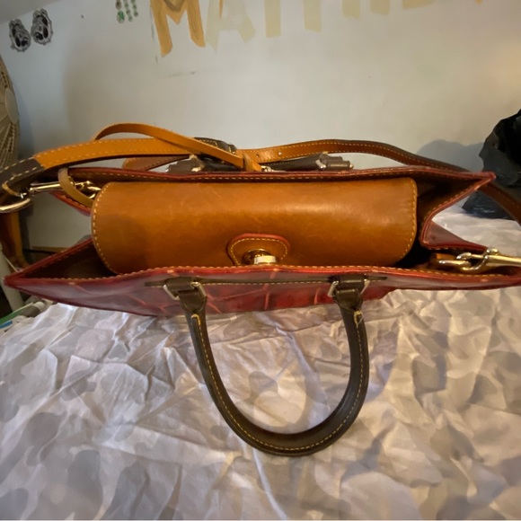 Dooney & Bourke Bag - Picture 5 of 5